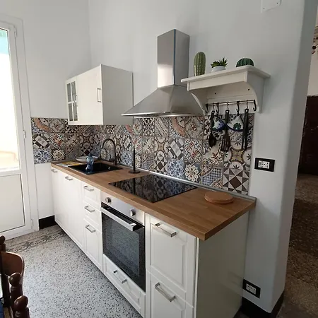 Casa Lalla צ'לה ליגורה